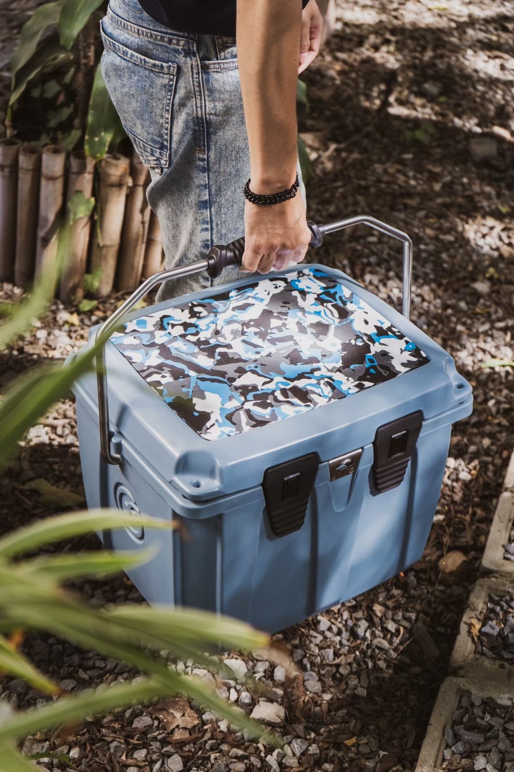ถังน้ำแข็งเกรดพรีเมี่ยม FEELFREE ขนาด 25 ลิตร สี BLUE CAMO_1